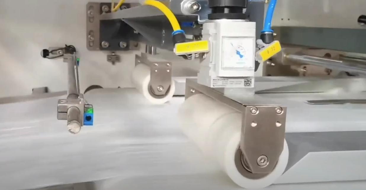 High speed Adult diaper machine Manufacturer Video